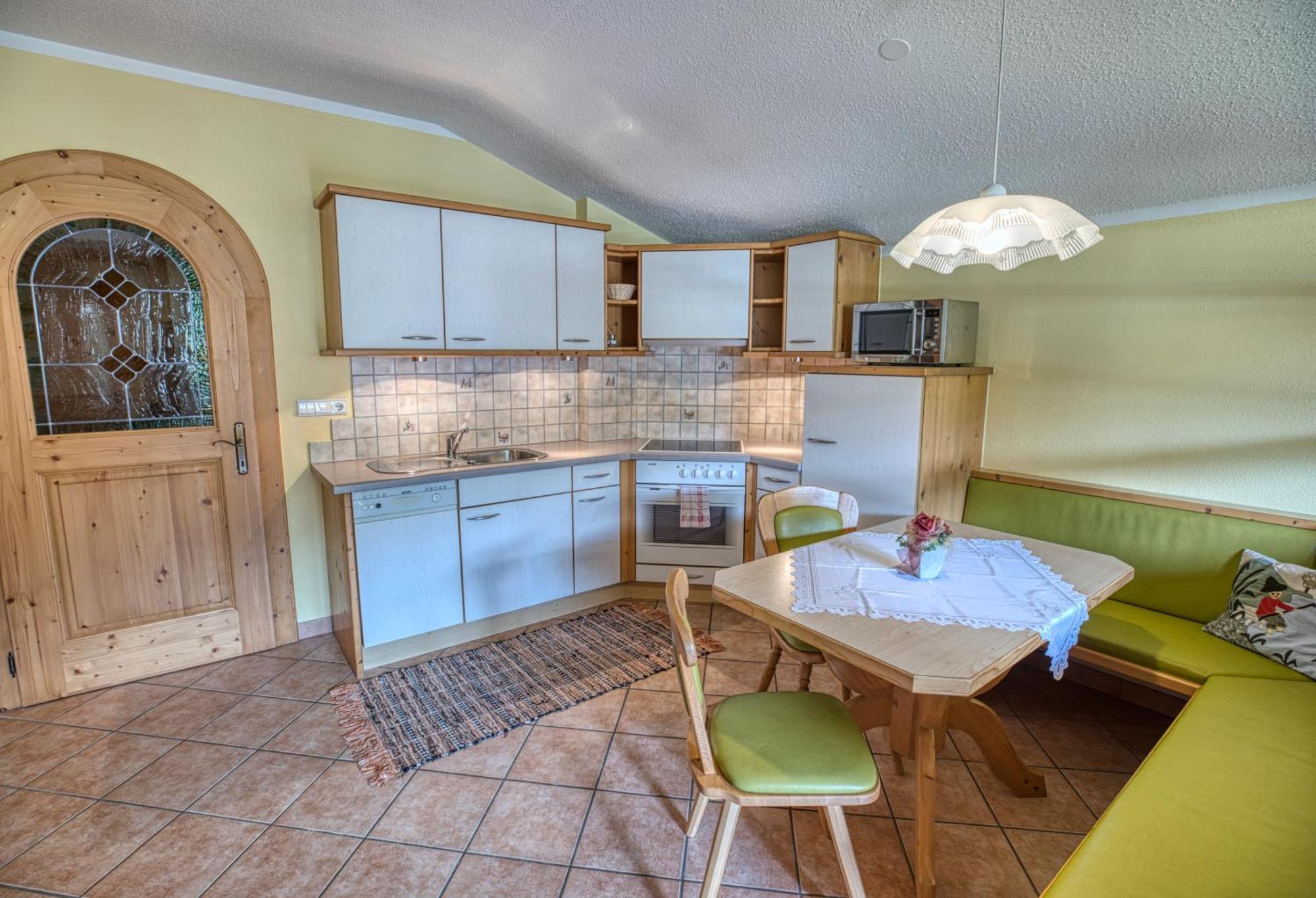 Guest house Appartments Geisler 3*